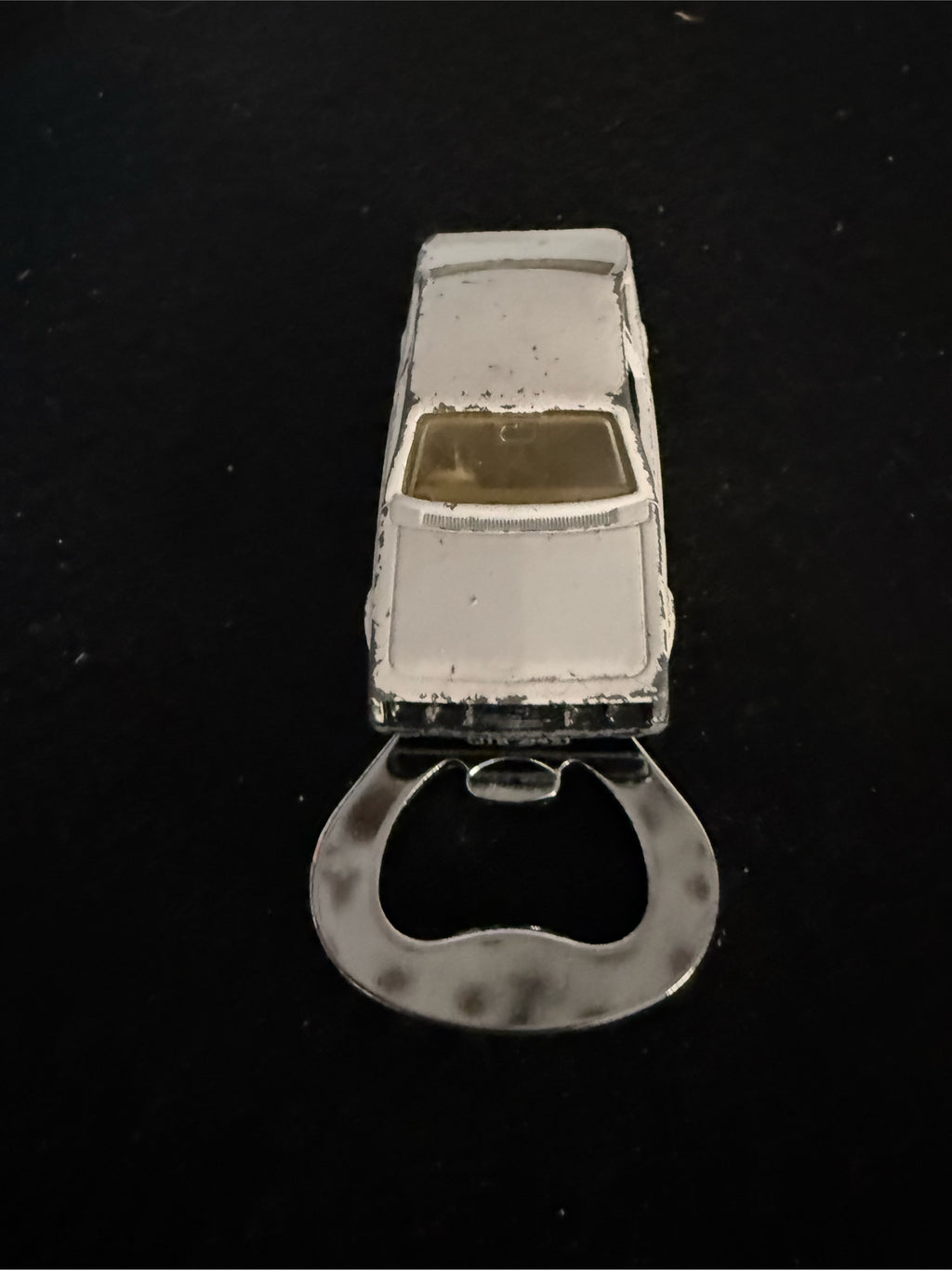 Flaschenöffner mit Magnet Ford Escort