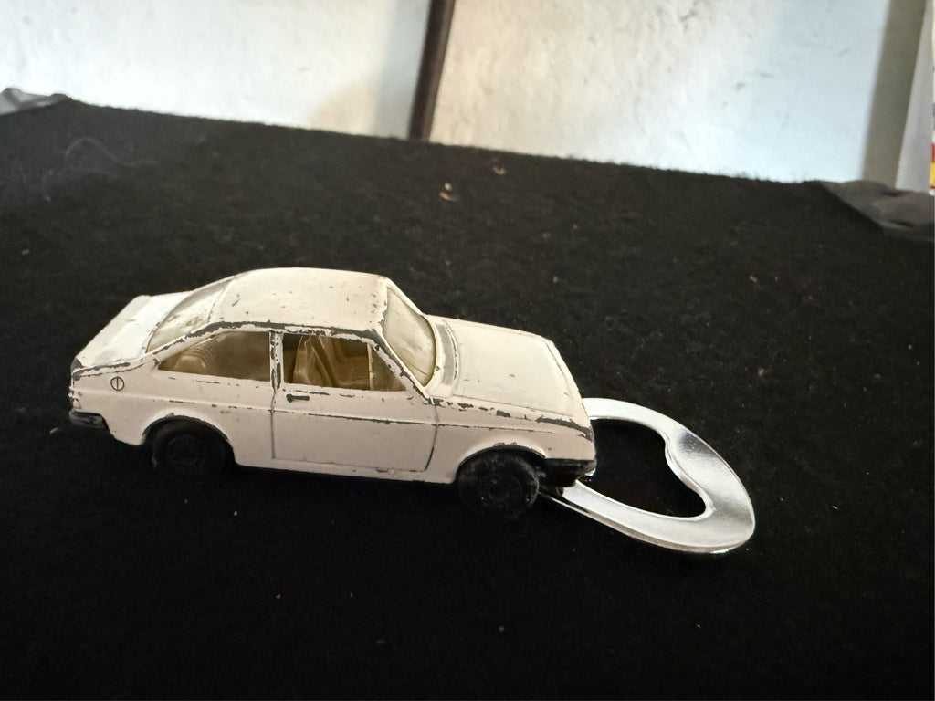 Flaschenöffner mit Magnet Ford Escort