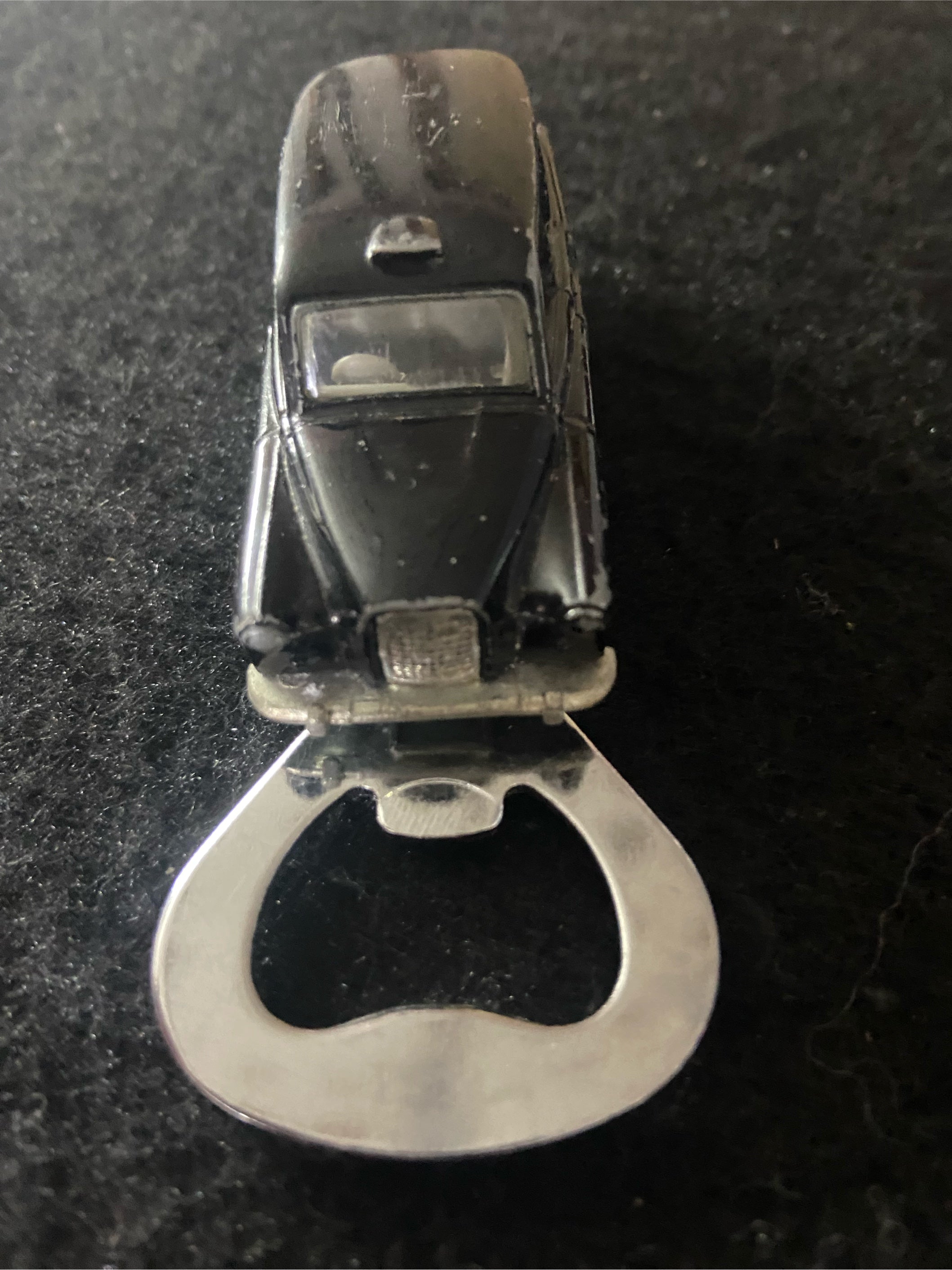 Flaschenöffner aus bespielten Spielzeugauto...London Taxi