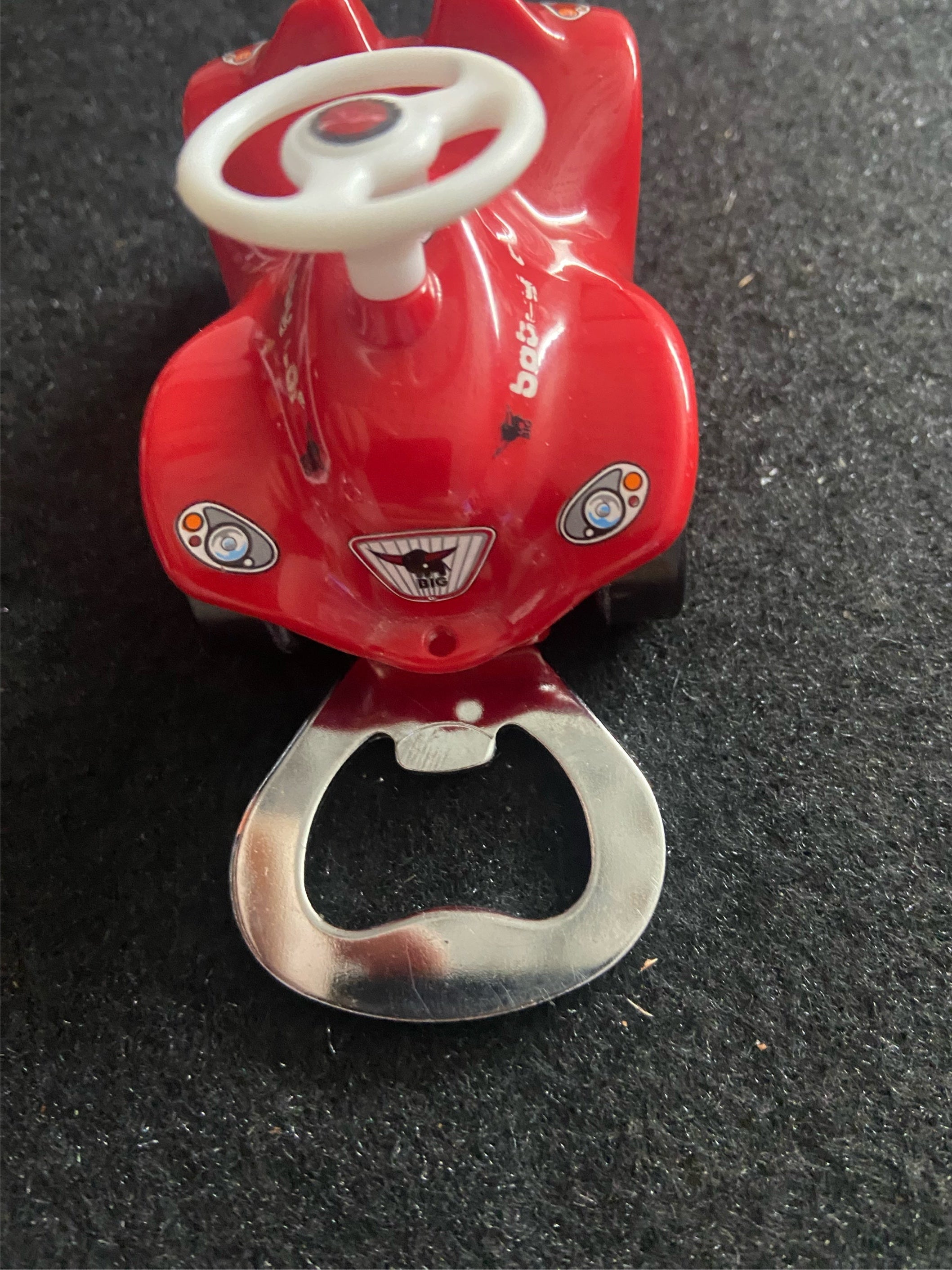 Bobbycar Big Upcycling Flaschenöffner aus bespielten Spielzeugauto