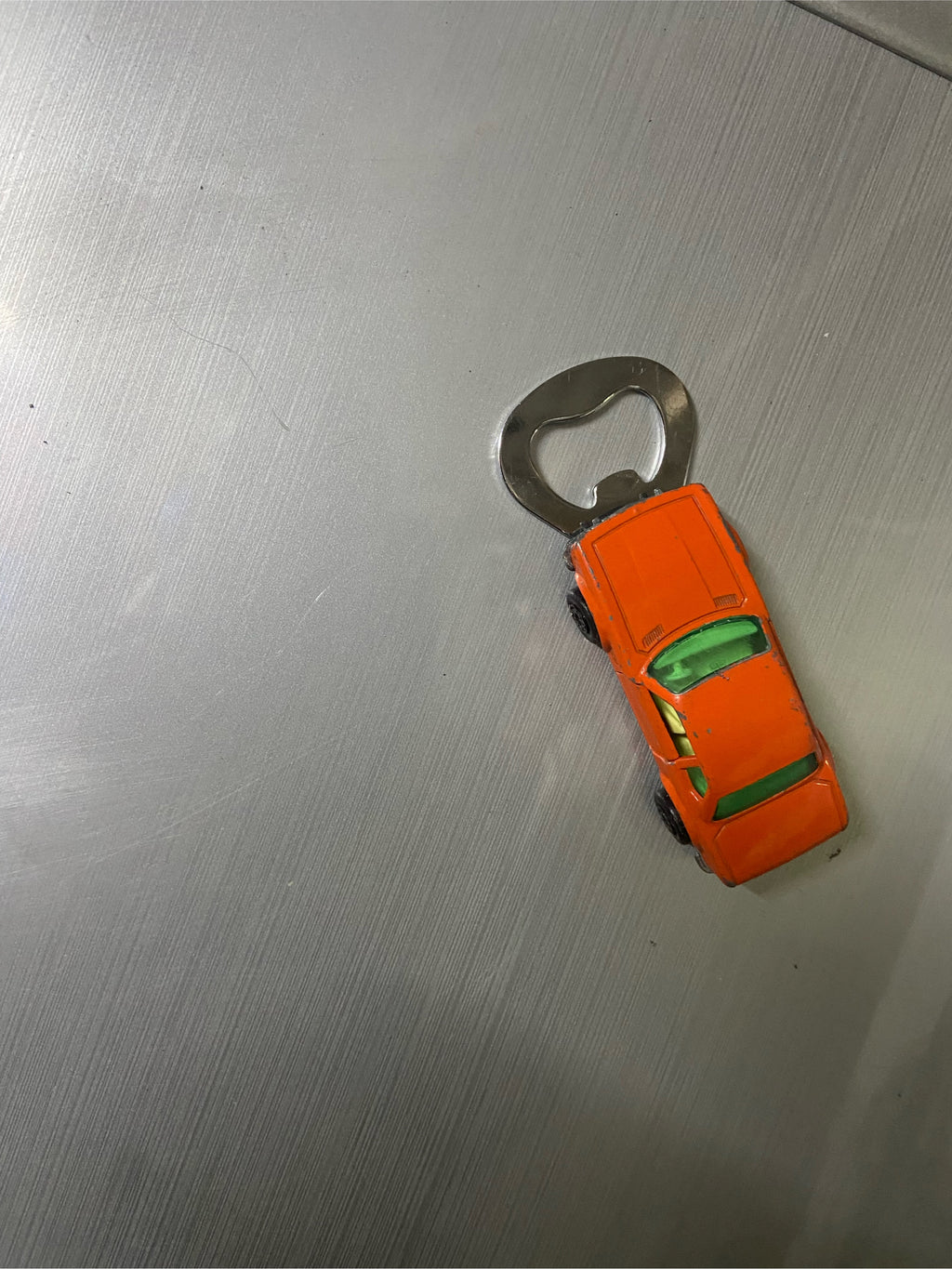 Magnet Flaschenöffner aus bespielten Spielzeugauto...BMW 3,0CS