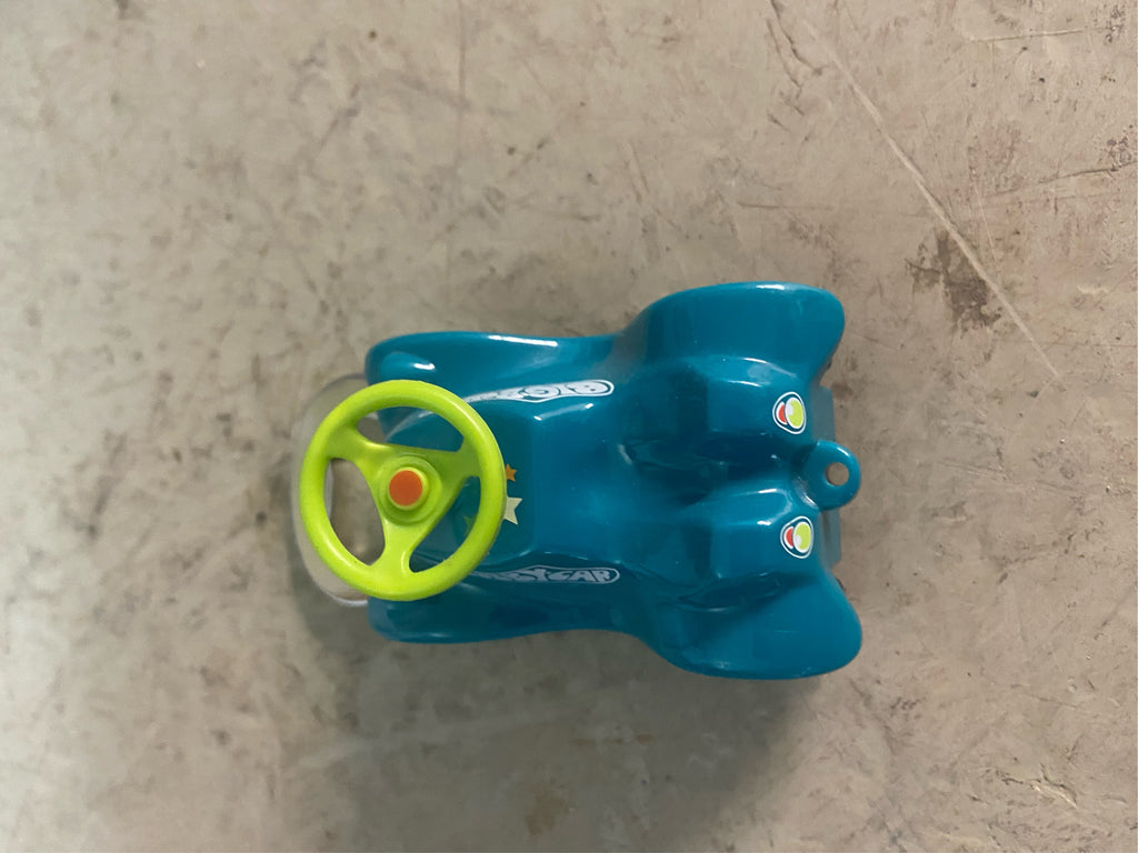 Flaschenöffner aus bespielten Spielzeugauto...Bobby Car